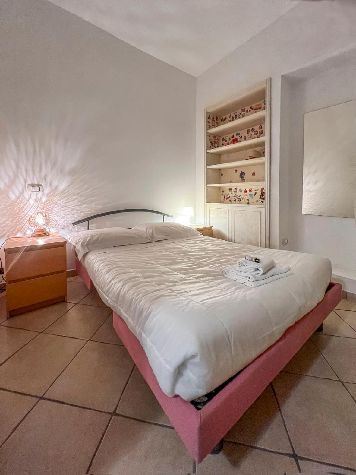 Spacious Apartment Near St Peter'S Church Rom Eksteriør billede
